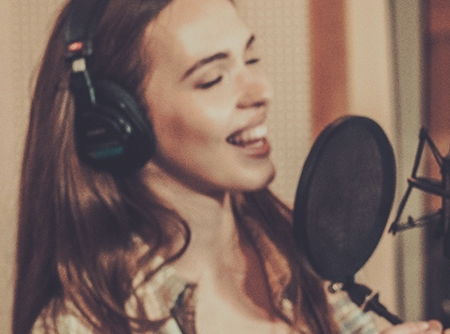 Chant : Échauffement vocal (2/4) - <p>Plus de 3h d'exercices d'échauffement vocal pour améliorer sa voix</p> |