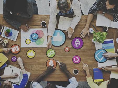 Introduction au Marketing Digital et Réseaux Sociaux - Initiation à l'histoire d'internet, aux réseaux sociaux et au web marketing |